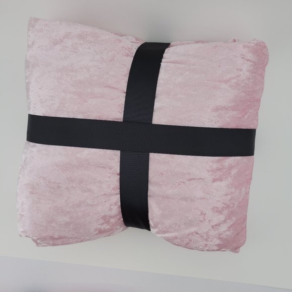 Luxe Collection Set of 2 Super Soft Blanket NWT - Picture 5 of 5